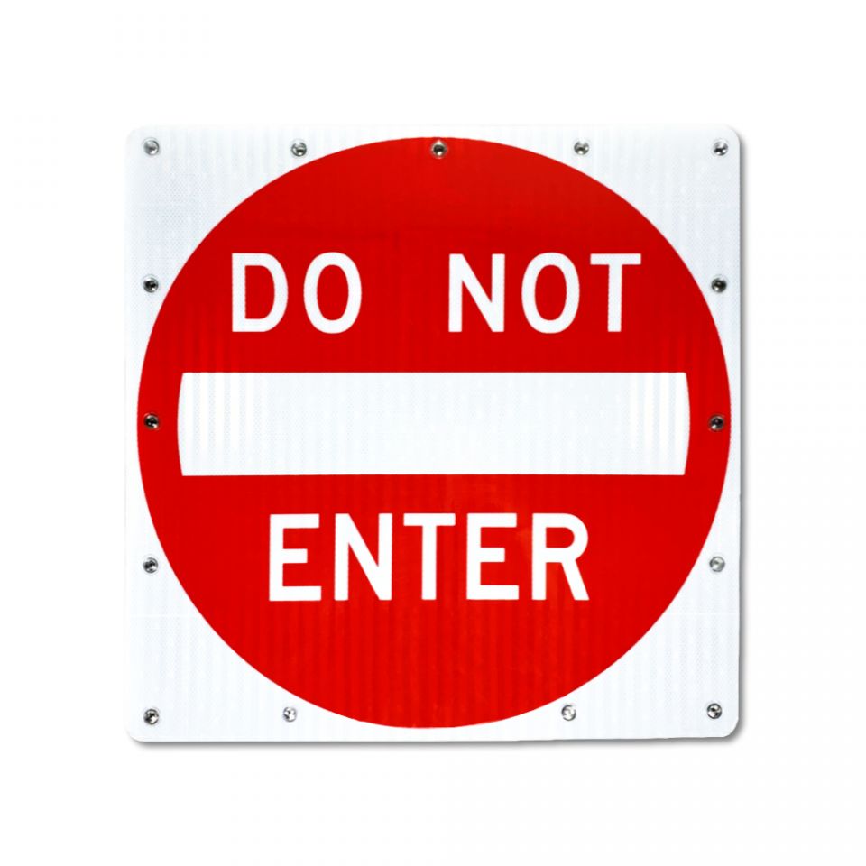 36" Solar Flashing Do Not Enter Traffic Sign